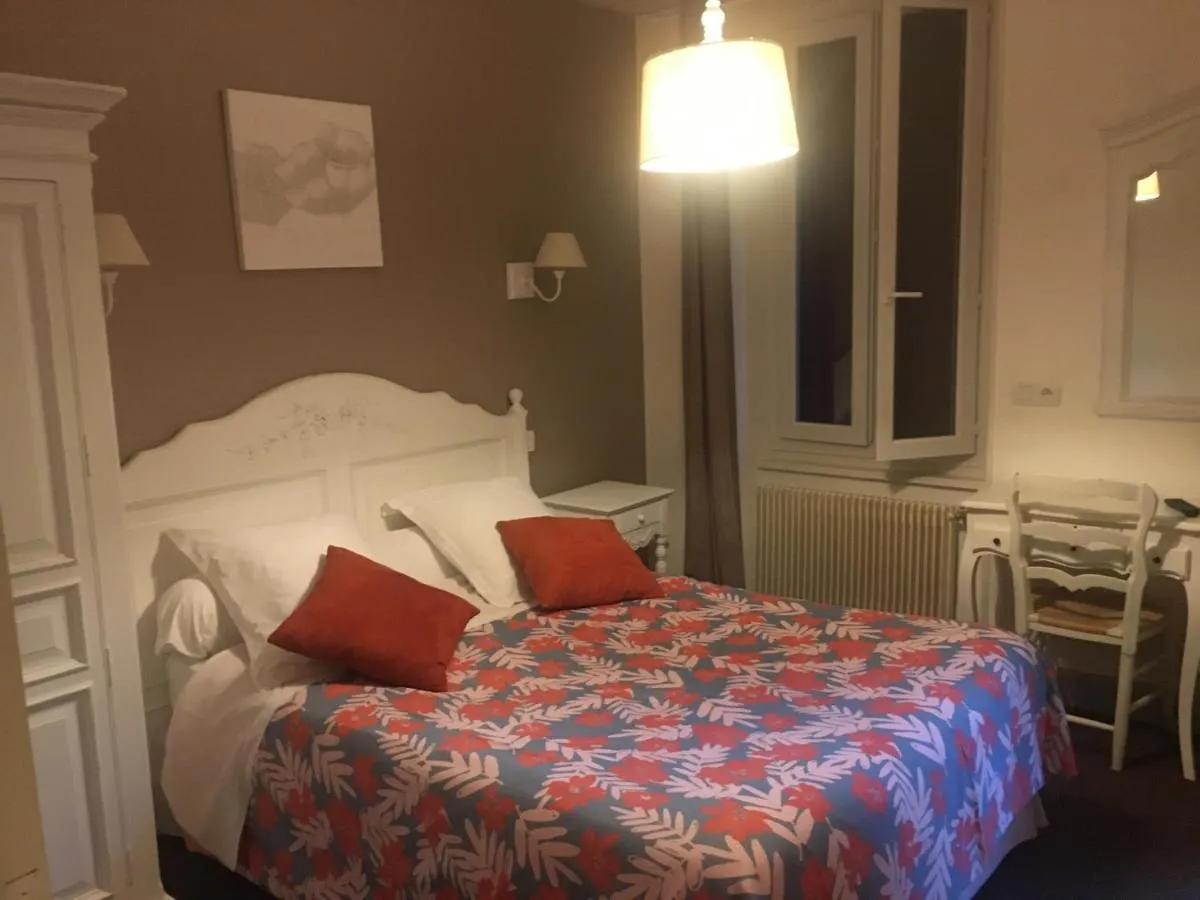 Hotel Les Marronniers Thueyts 3*,  France