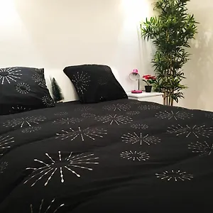  Bed & Breakfast Cosy Near Eiffel Tour France